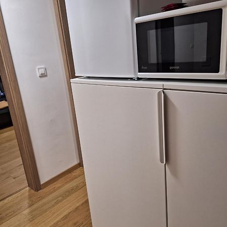 Guesthouse Flower Ljubljana Kültér fotó